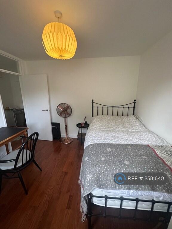 Additional image 3 of Charmouth Court, St Albans, AL1