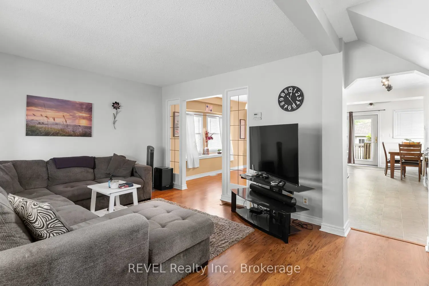 Additional image 6 of 32 Bay Avenue