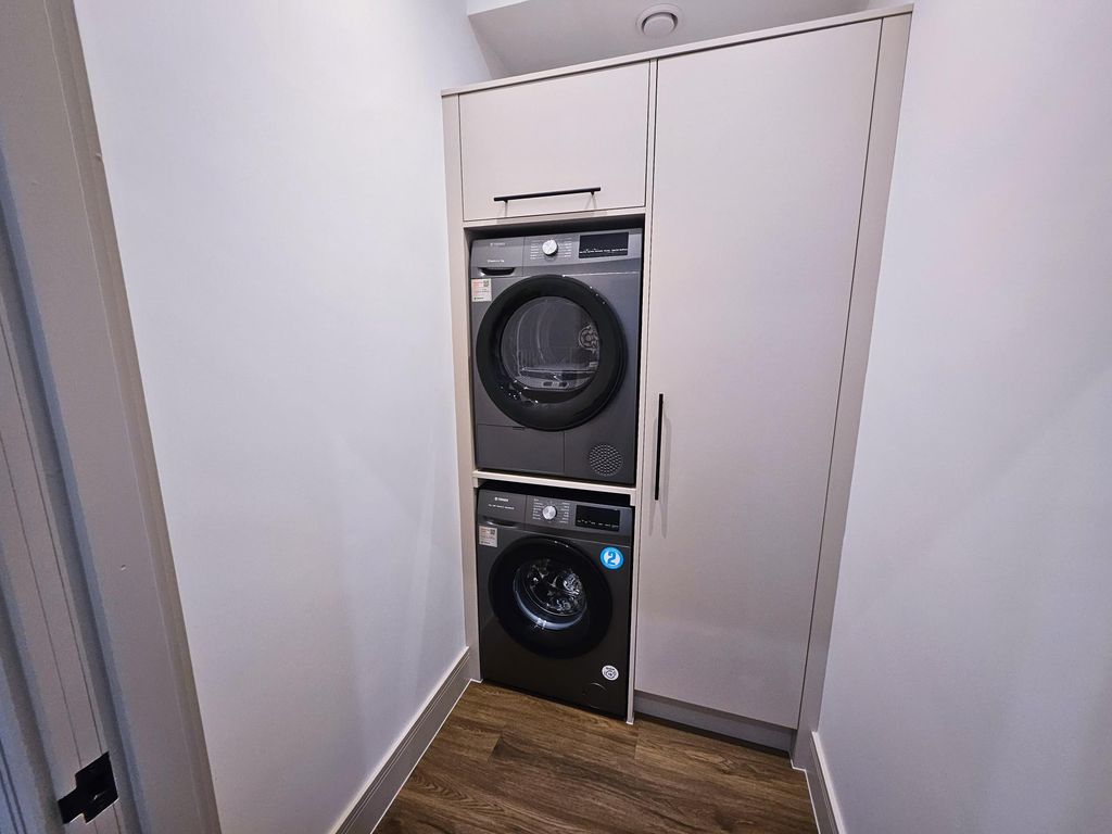 Additional image 7 of 3 bed flat to rentBoughton, Chester CH3