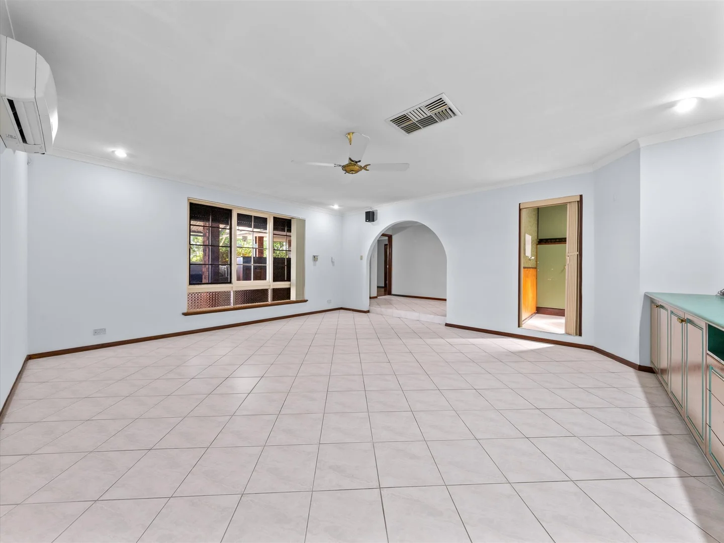 Additional image 21 of 22 Astinal Drive, Gosnells WA 6110