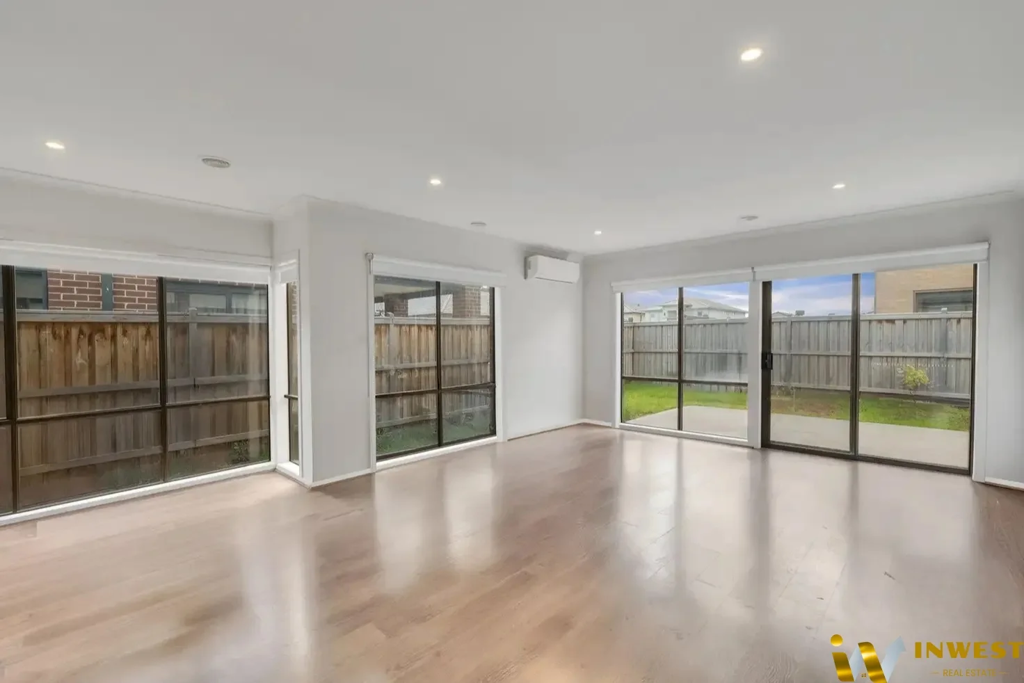 28 Egremont Avenue, Tarneit VIC 3029 photo 2