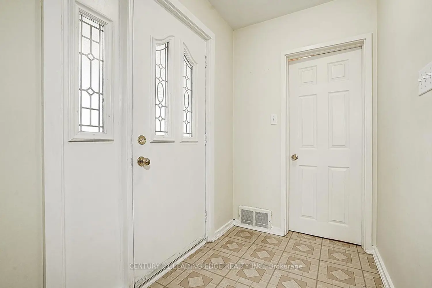 Additional image 4 of 366 Main Street