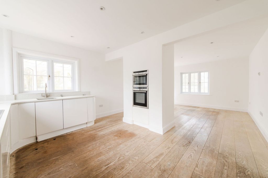 Additional image 2 of 3 bed detached house to rentCarlton, Bedford MK43