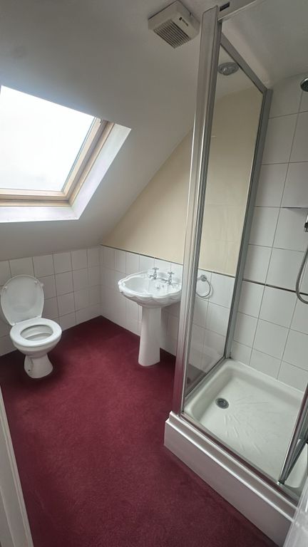 Additional image 2 of 4 bed detached house to rentLewsey Road, Luton LU4