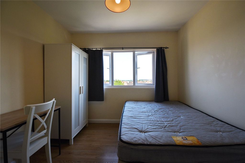 Additional image 9 of 7 bed terraced house to rentFourth Avenue, Horfield, Bristol BS7