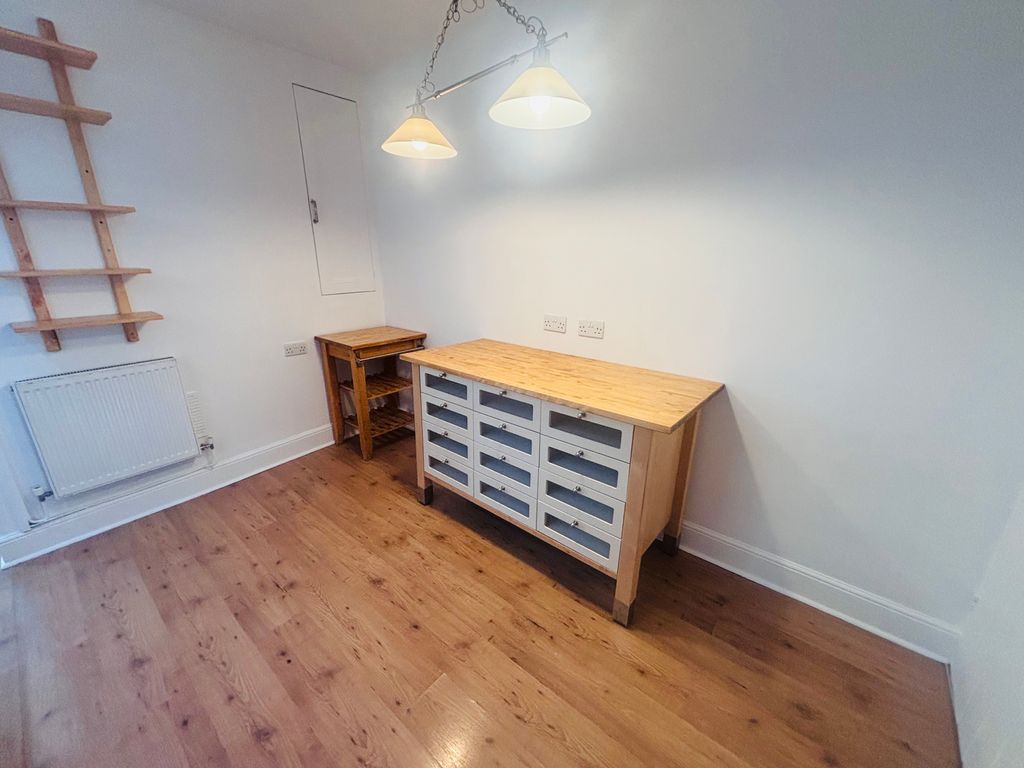 Additional image 6 of 3 bed property to rentCastleland Street, Barry CF63
