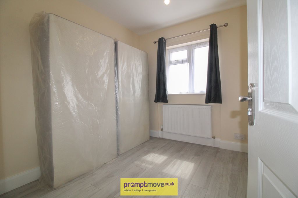 Additional image 14 of 6 bed property to rentStratford Road, Luton LU4
