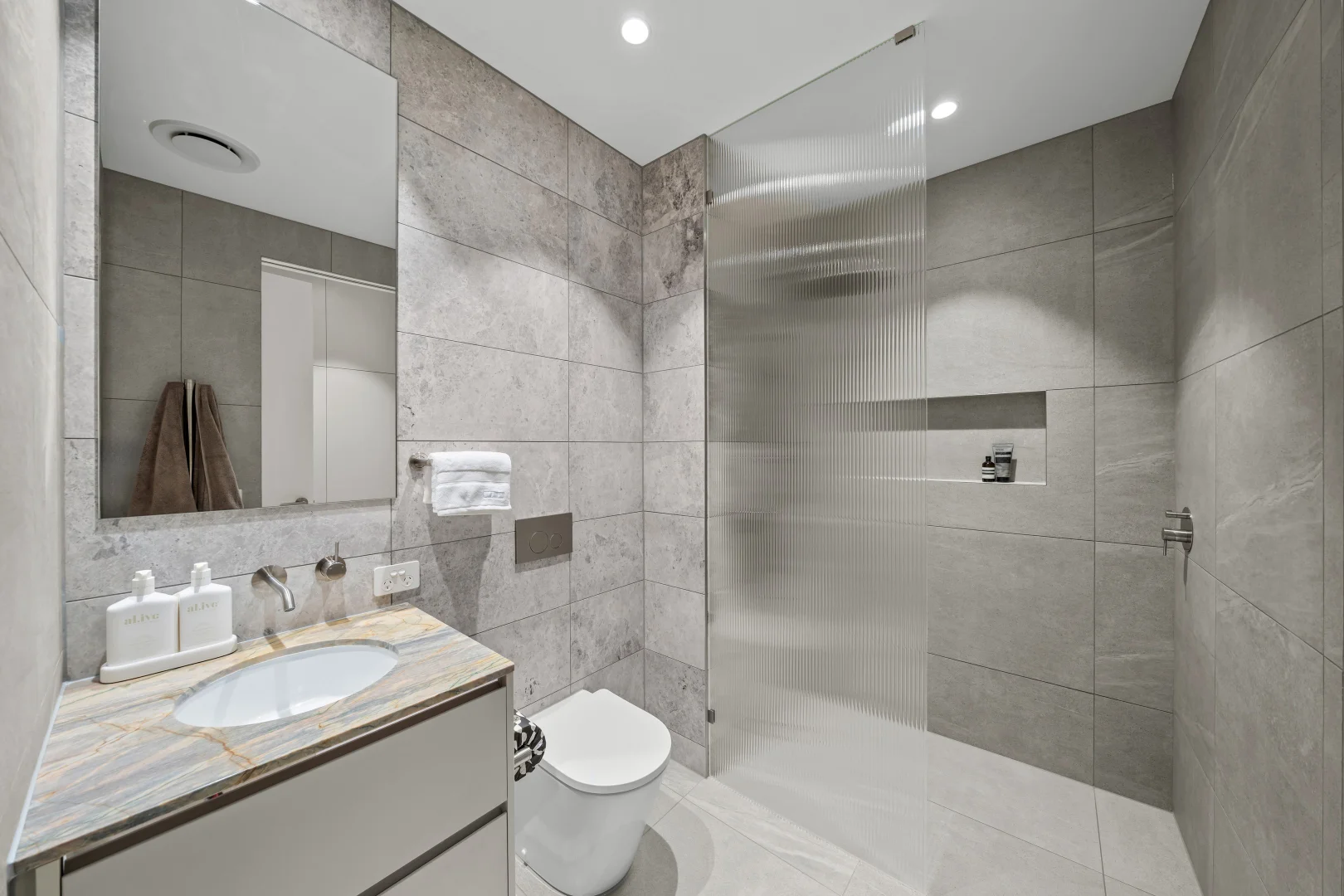 Additional image 19 of 6/107 Stanhill Drive, Chevron Island QLD 4217