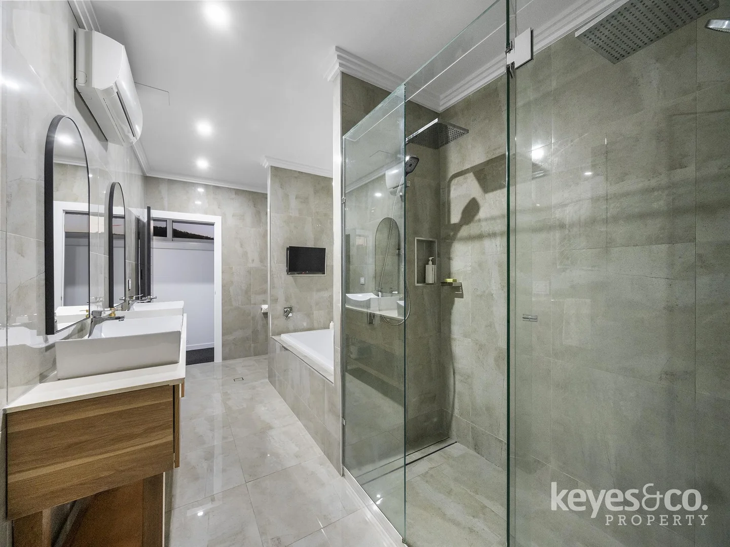 Additional image 10 of 44 Stuart Street, North Ward QLD 4810