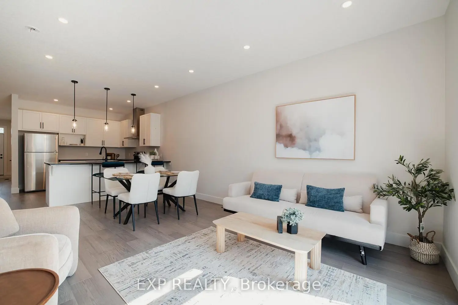 Additional image 11 of 12 Washington Street 103