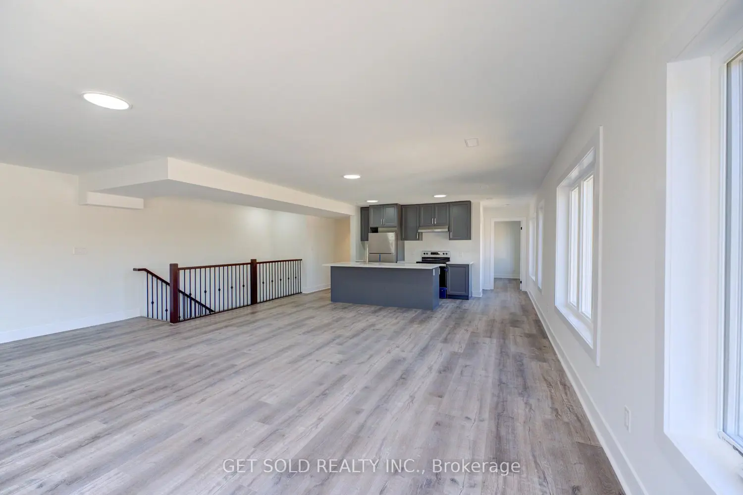 Additional image 5 of 6701 Thorold Stone Road 11