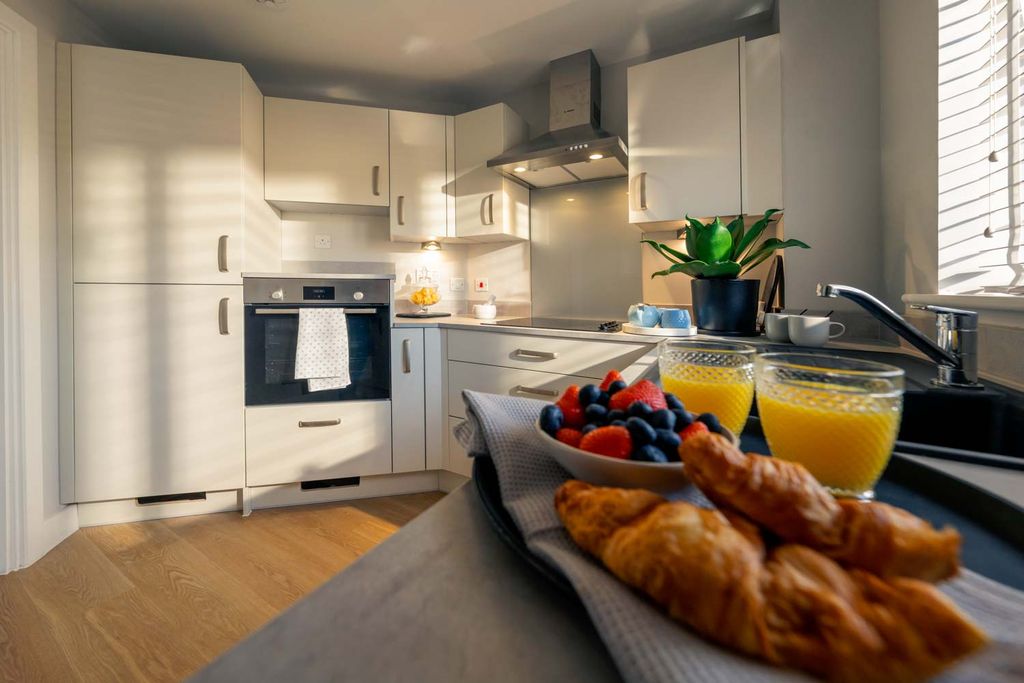 Additional image 10 of 1 bed flat to rentSouth Street, Taunton TA1