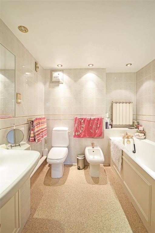 Additional image 6 of 3 bed flat to rentThe Oasthouse, Pinehurst South, Grange Road, Cambridge CB3