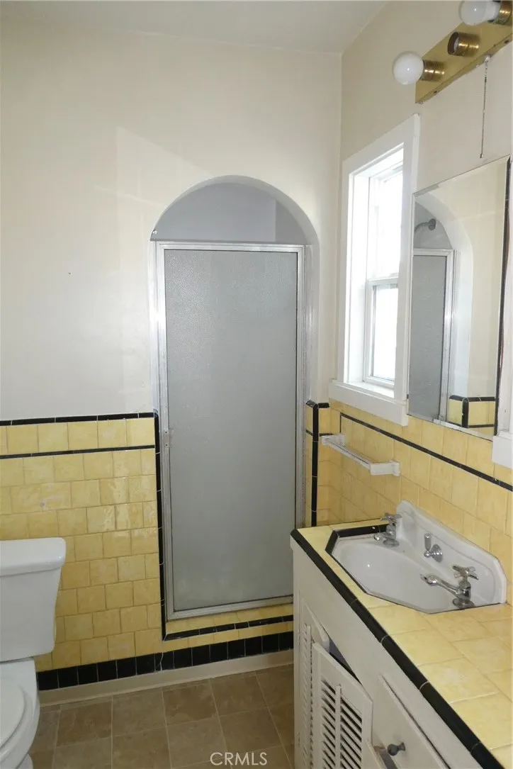 Additional image 49 of 7040 Arlington Ave, Los Angeles, CA 90043