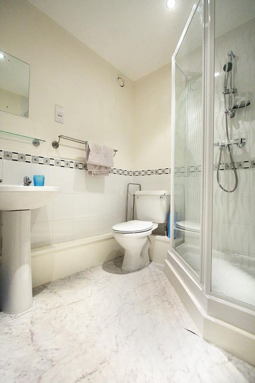 Additional image 8 of 2 bed flat to rentWindsor Court, No. 1 London Road, Newcastle Under Lyme, Staffordshire ST5