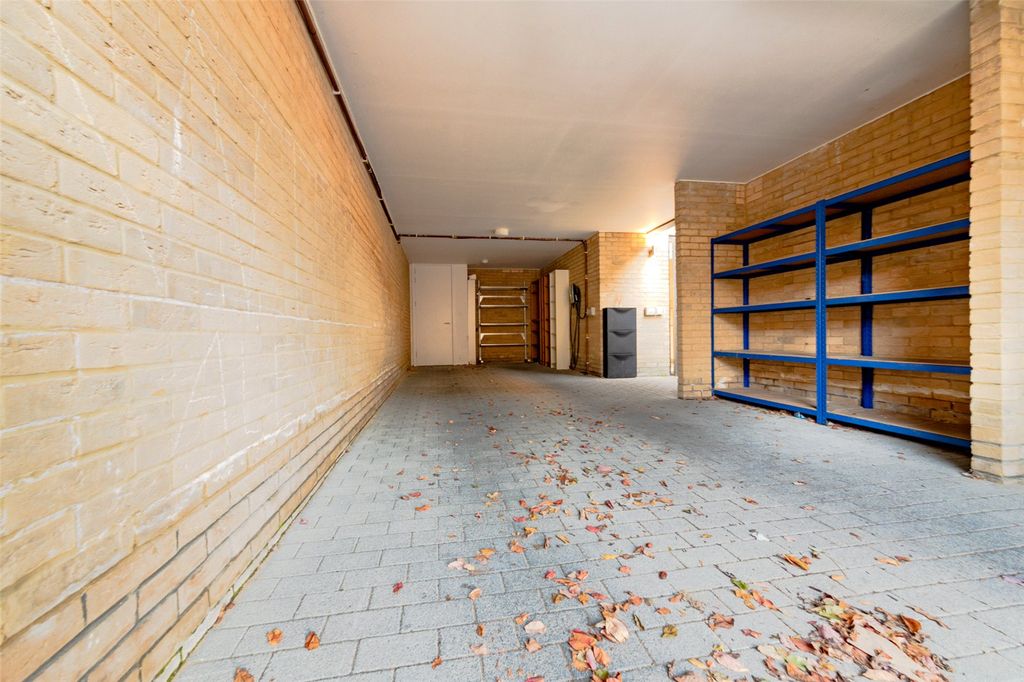 Additional image 14 of 4 bed terraced house to rentForbes Close, Trumpington, Cambridge CB2