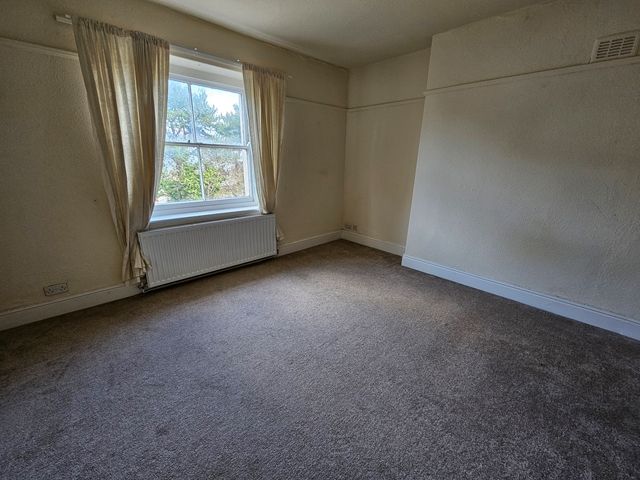 Additional image 9 of 3 bed flat to rentBay View Road, Colwyn Bay LL29