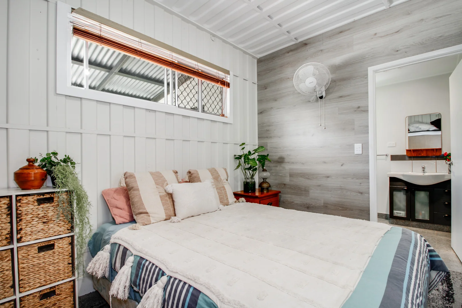 Additional image 7 of 22 Waterside Dr, Macleay Island QLD 4184