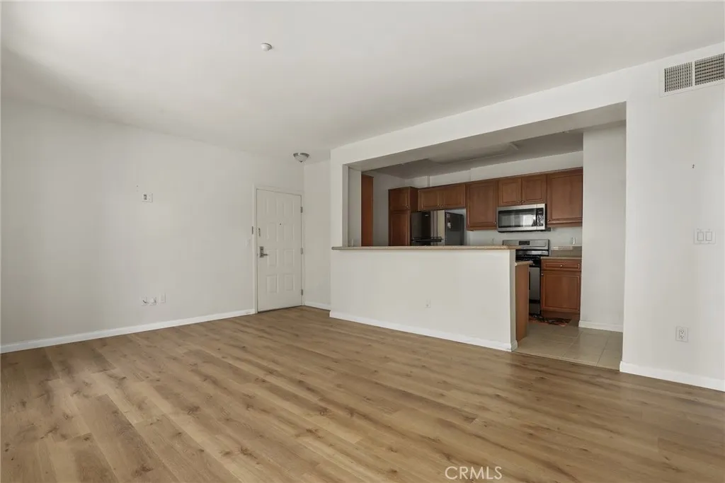 Additional image 5 of 469 Country Club Dr Unit 114, Simi Valley, CA 93065