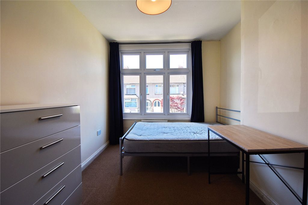 Additional image 6 of 7 bed terraced house to rentFourth Avenue, Horfield, Bristol BS7