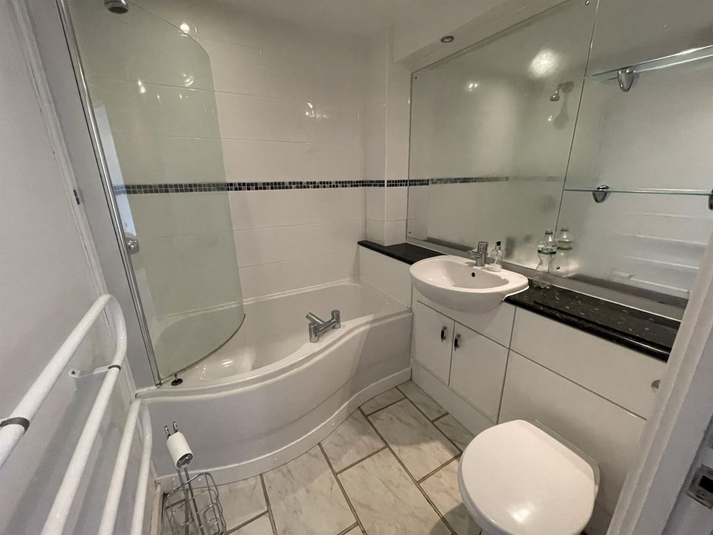 Additional image 3 of 2 bed flat to rentCwrt Mary Welch, Pentre Doc Y Gogledd, Llanelli SA15