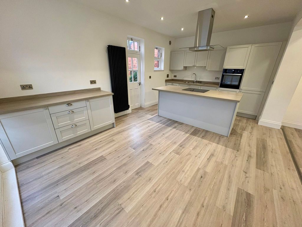 2 bed flat to rentSt Marys Gate, Derby DE1 photo 4