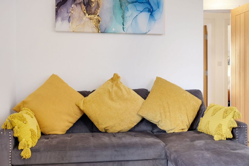 Additional image 8 of 2 bed flat to rentEaston Street, High Wycombe HP11