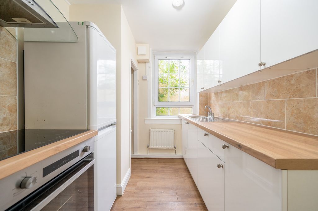 Additional image 8 of 1 bed flat to rentWhitehurst, Bearsden, Glasgow G61