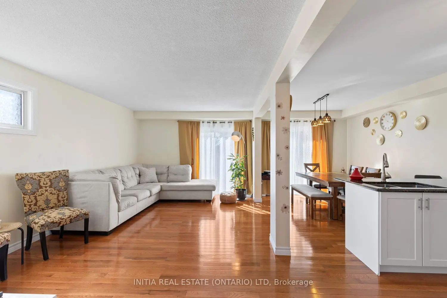 Additional image 2 of 700 Osgoode Drive 16