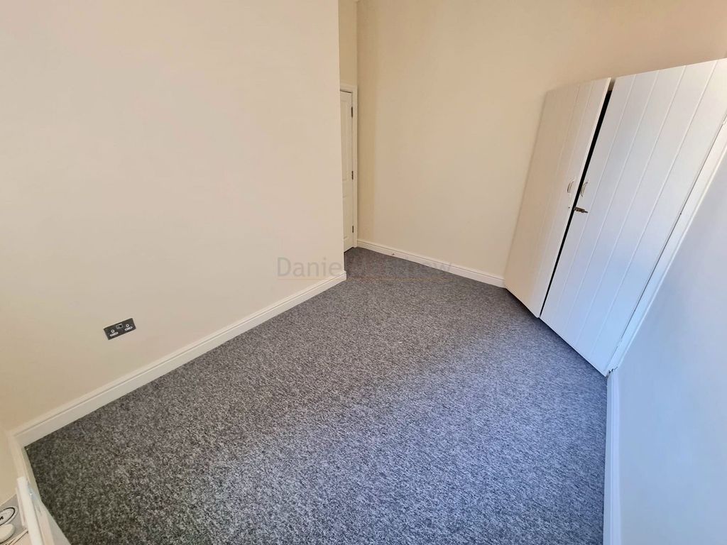 Additional image 6 of 2 bed flat to rentWindsor Road, Barry CF62