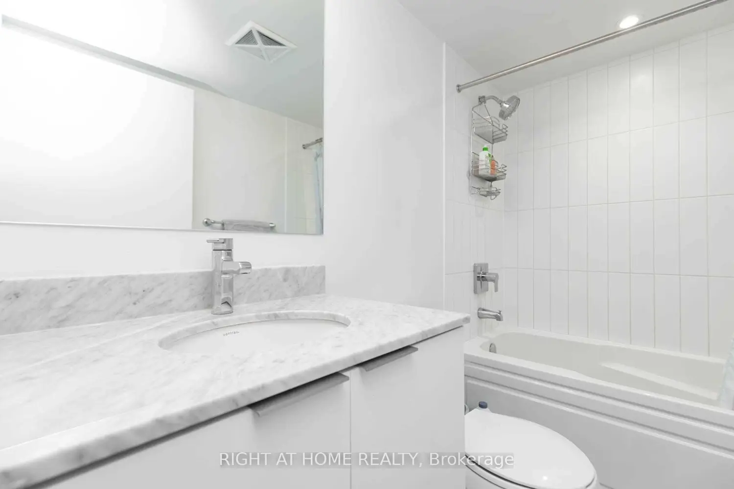 Additional image 12 of 955 Bay Street 1518