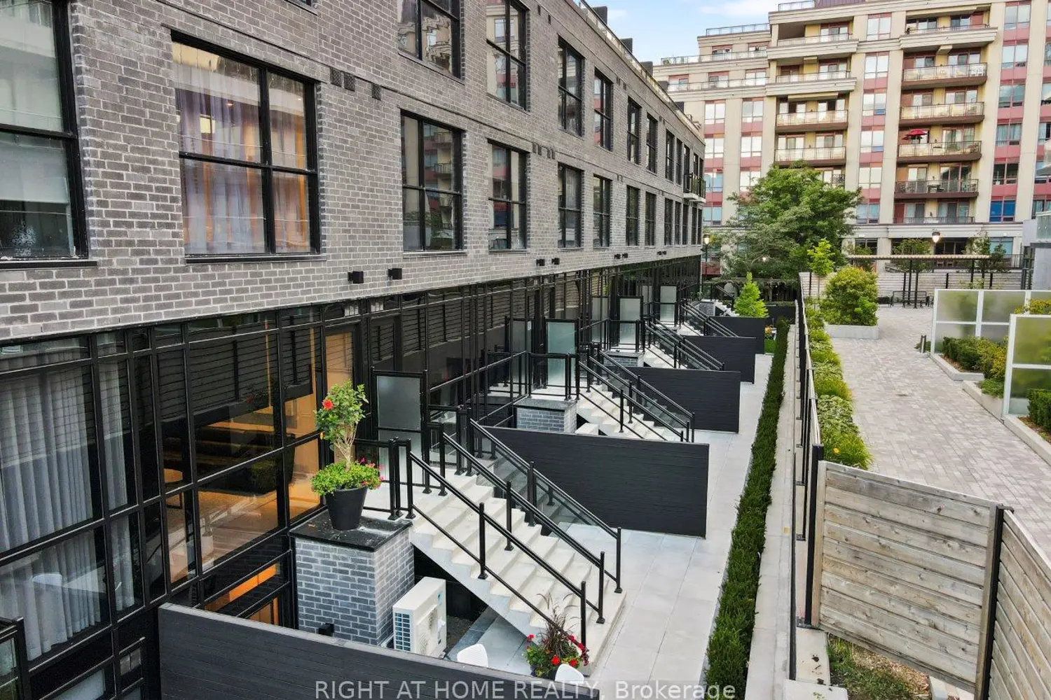 Additional image 16 of 12 Dervock Crescent 25