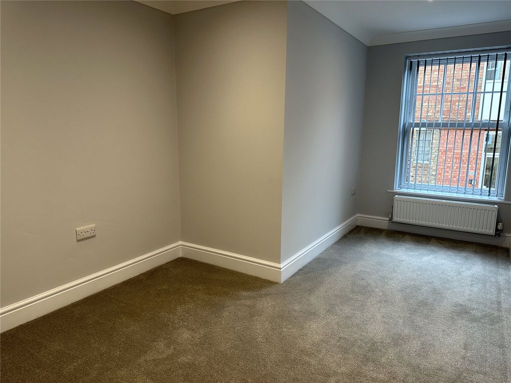 Additional image 8 of 2 bed flat to rentWood Street, Taunton, Somerset TA1
