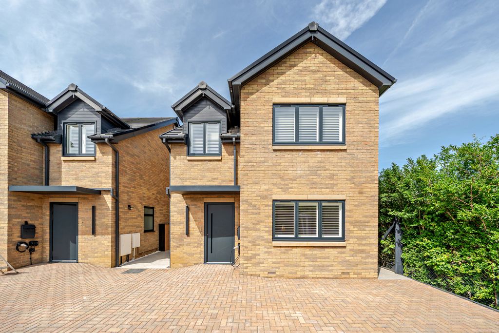 Additional image 13 of 1 bed flat to rentCourthouse Road, Maidenhead SL6