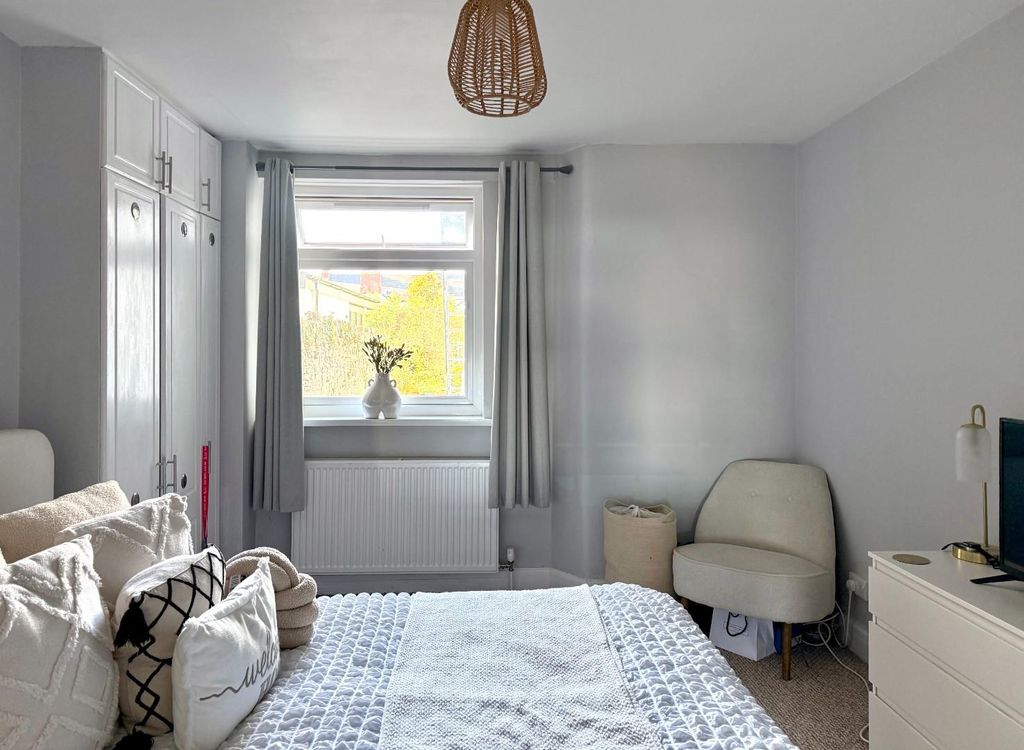 Additional image 10 of 2 bed flat to rentRosebery Place, Penarth CF64
