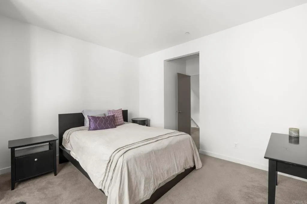 Additional image 76 of 2563 State Street, Carlsbad, CA 92008