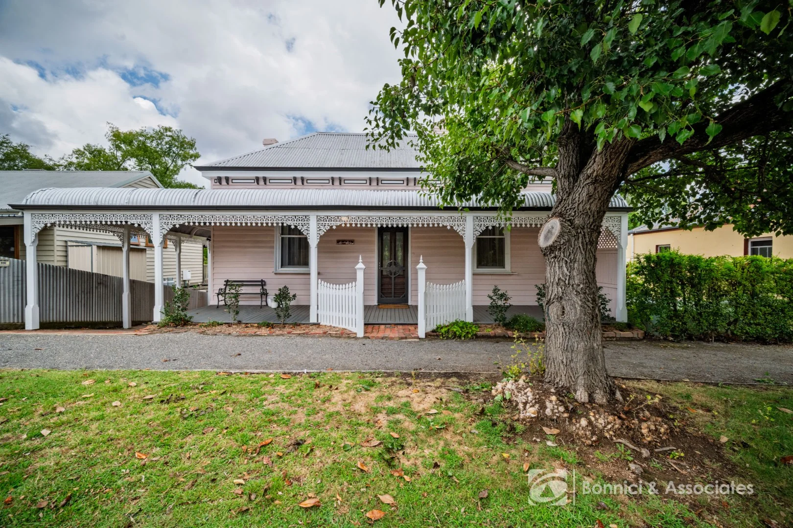 68 High Street, Beechworth VIC 3747