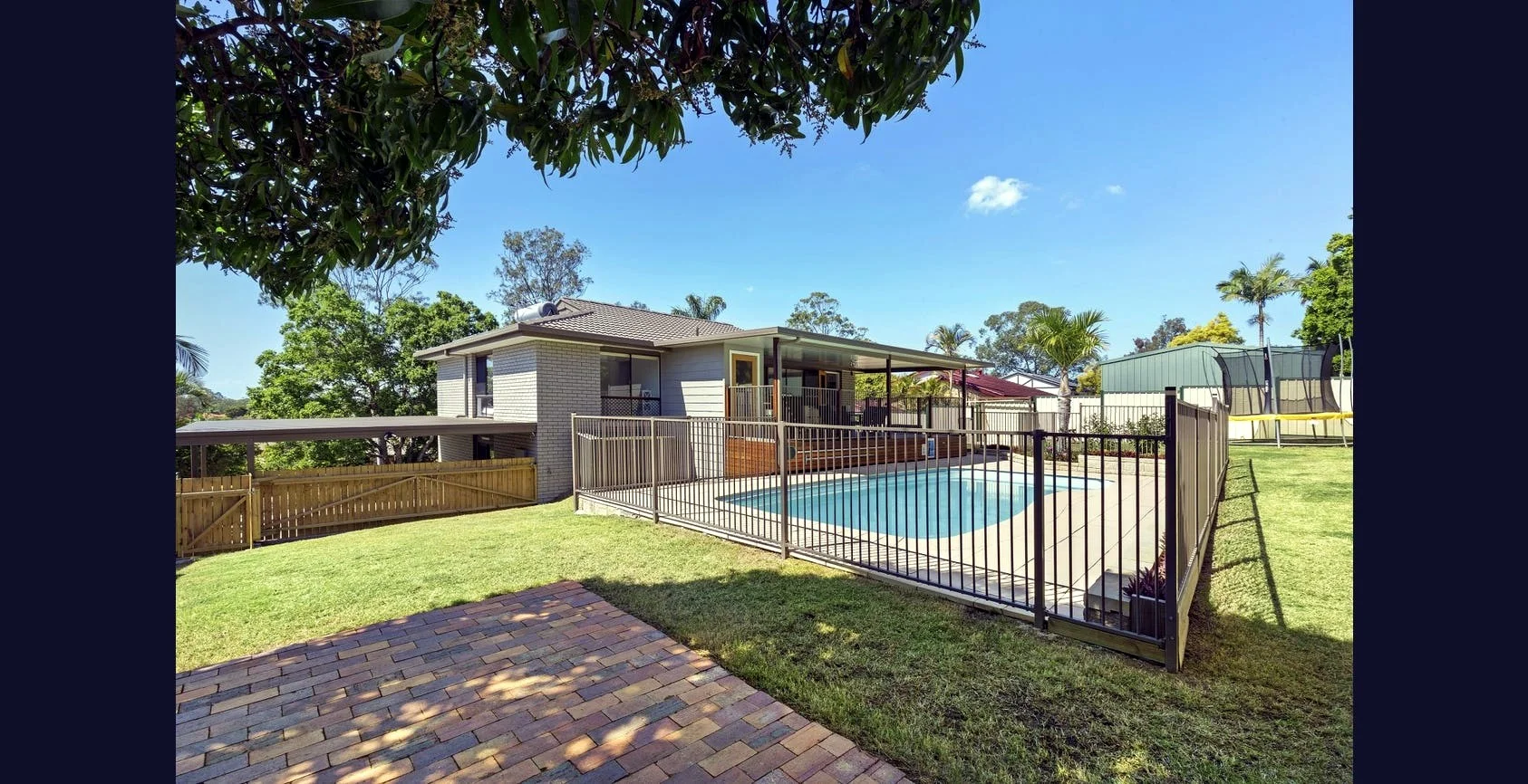138 Discovery Dr, Helensvale QLD 4212