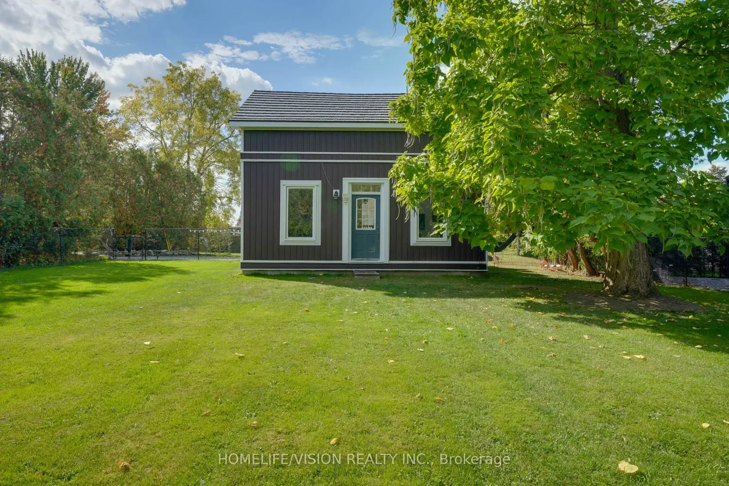 Additional image 3 of 65 Bolster Lane