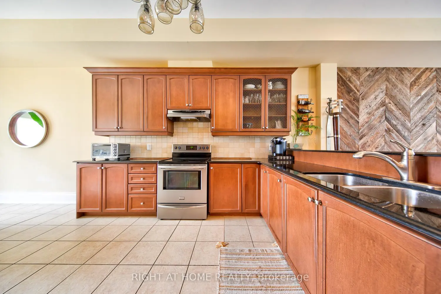 Additional image 10 of 120 Bronte Road 10