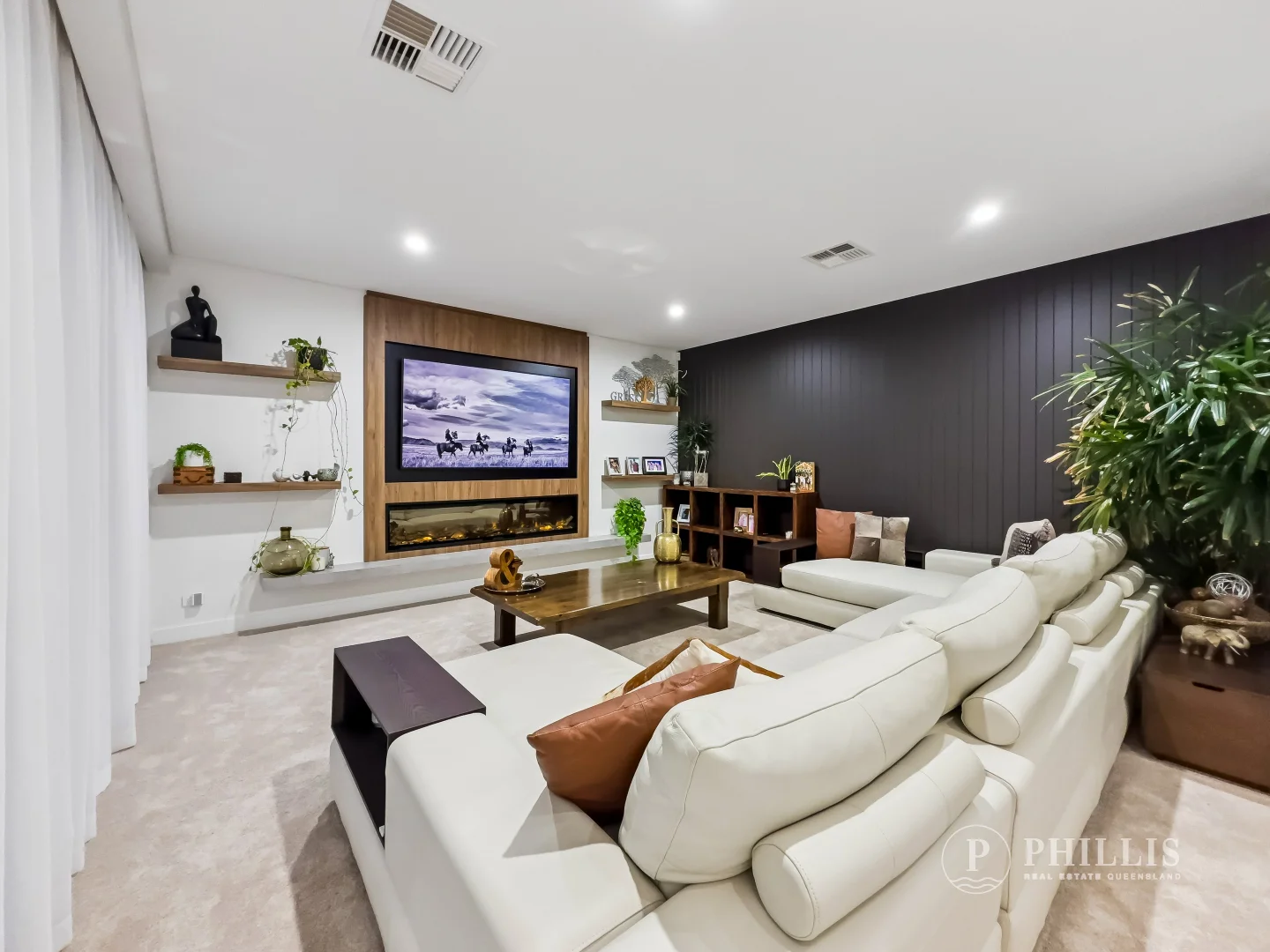 Additional image 16 of 86 Royal Albert Crescent, Sovereign Islands QLD 4216