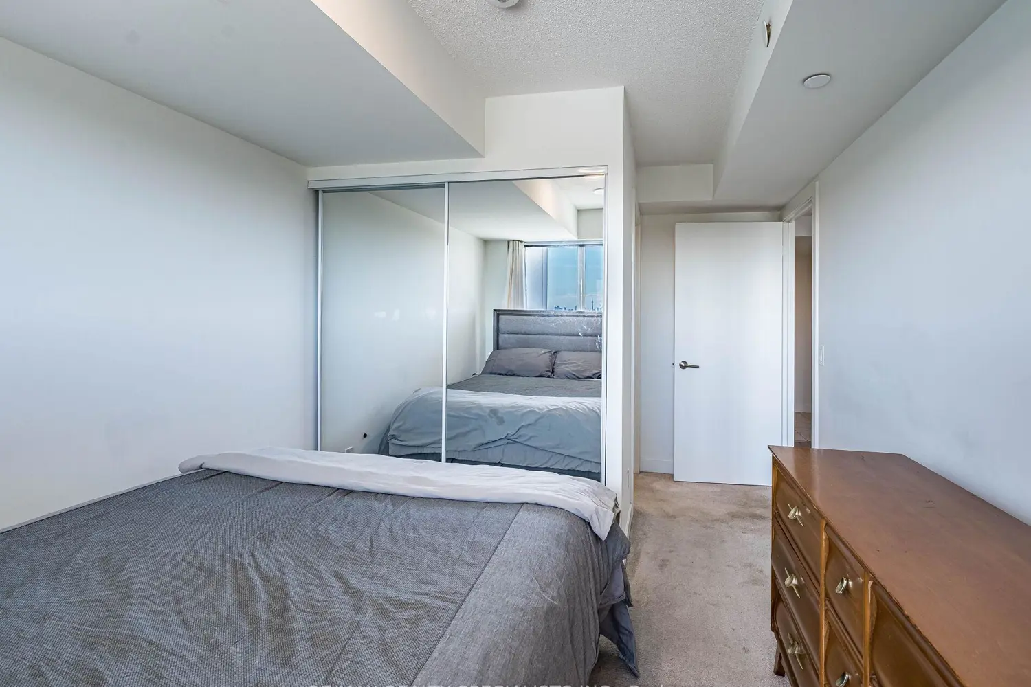 Additional image 12 of 10 Wilby Crescent 802