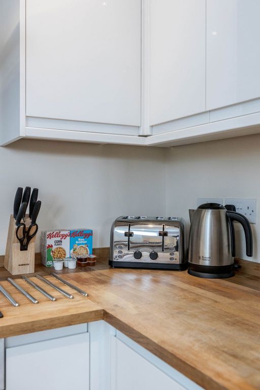 Additional image 12 of 1 bed flat to rentQueen Street, Maidenhead SL6