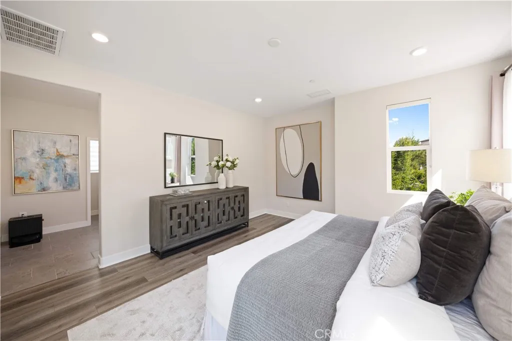 Additional image 108 of 238 Chorus, Irvine, CA 92618