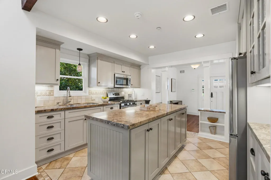 Additional image 90 of 347 N Grove Street, Sierra Madre, CA 91024