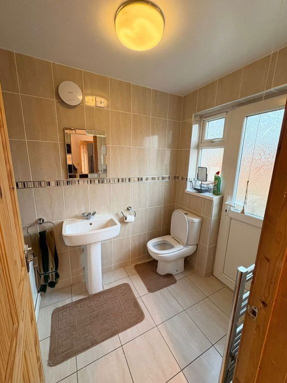 Additional image 10 of 6 bed shared accommodation to rentVictoria Road, Bedford MK42