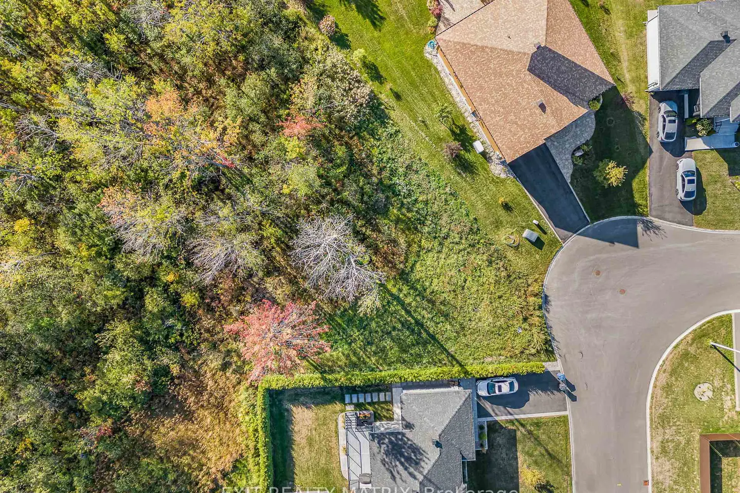 Additional image 8 of 740 Roxane Crescent