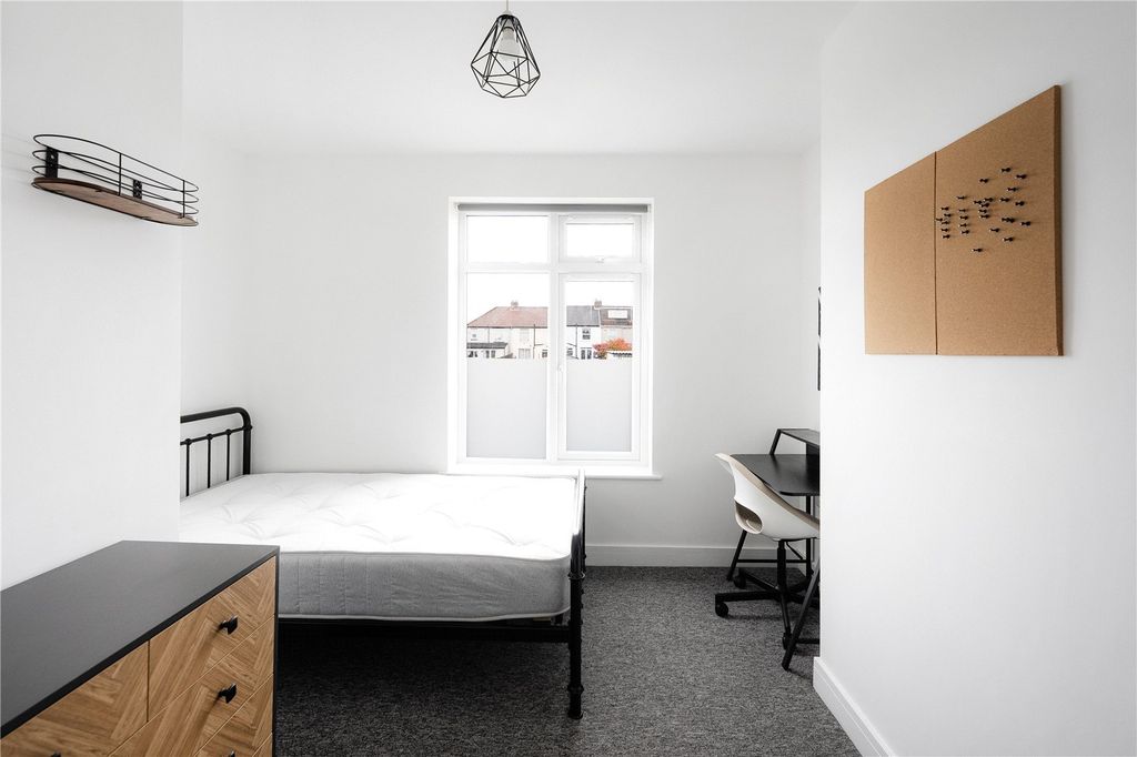 Additional image 17 of 6 bed terraced house to rentNinth Avenue, Filton, Bristol, Bristol BS7