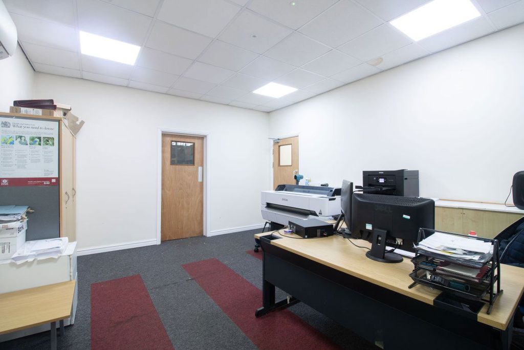 Additional image 3 of Property to rentUnit 2 Darren Drive, Abercarn NP11