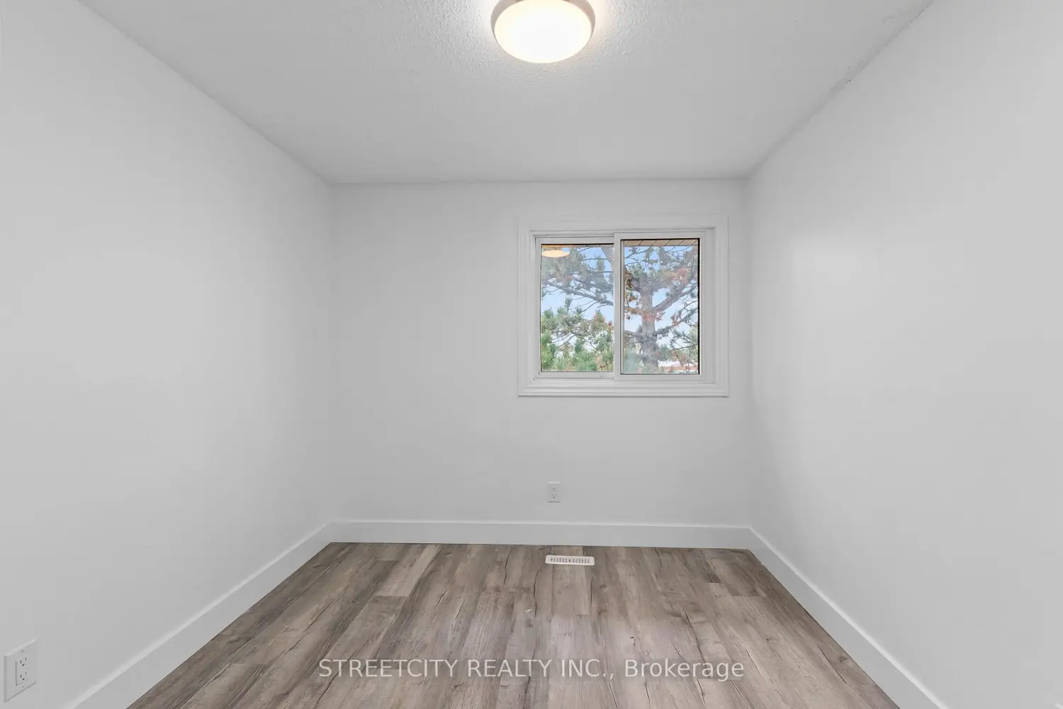 Additional image 17 of 550 Second Street 59